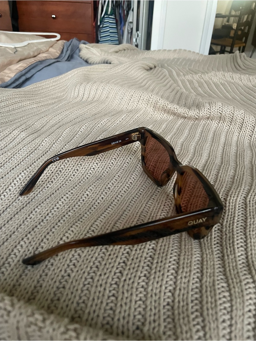 Quay Australia Brown Tortoise Rectangular Sunglasses - Picture 4 of 5